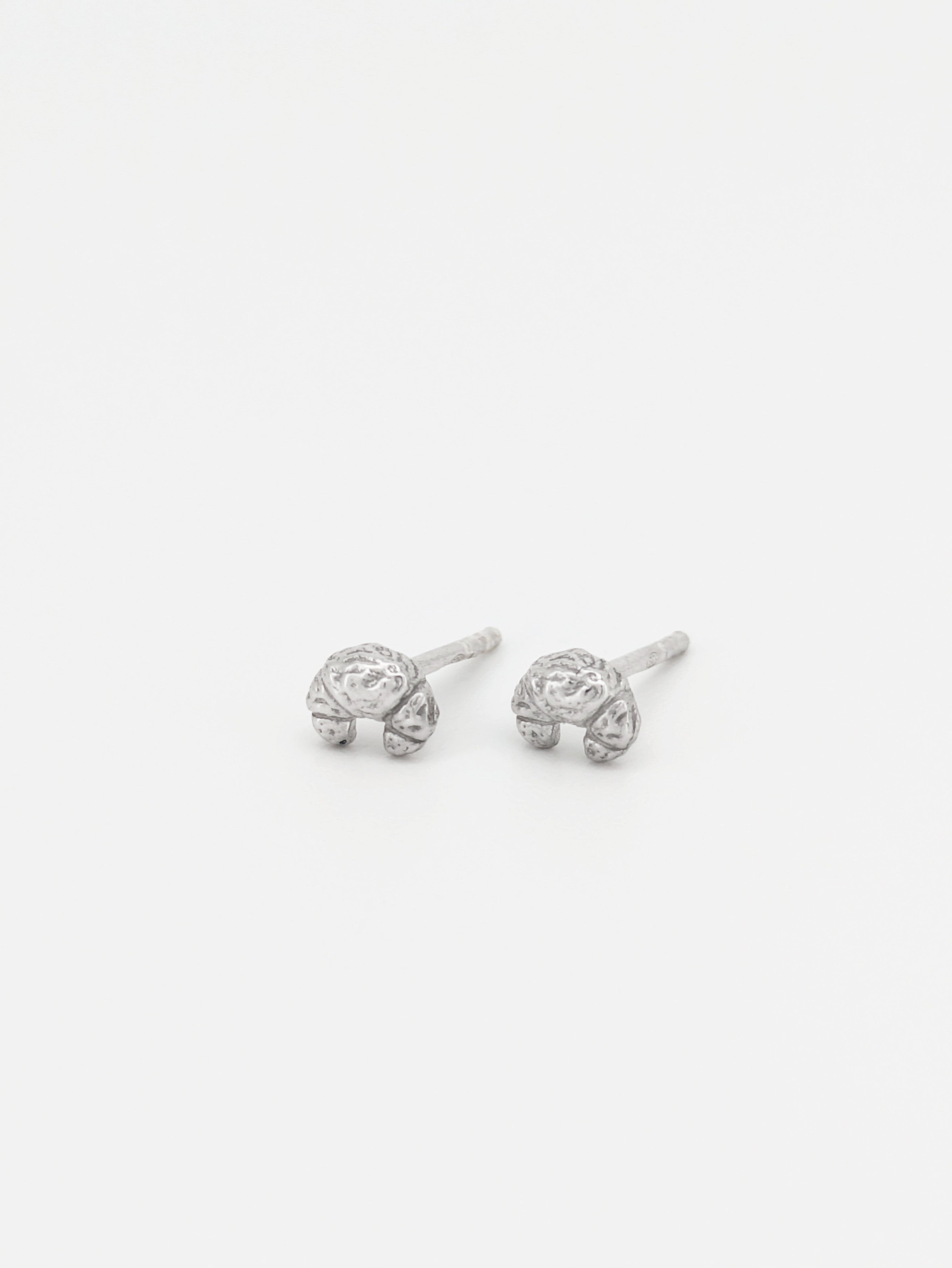 Le Petit Croissant Stud