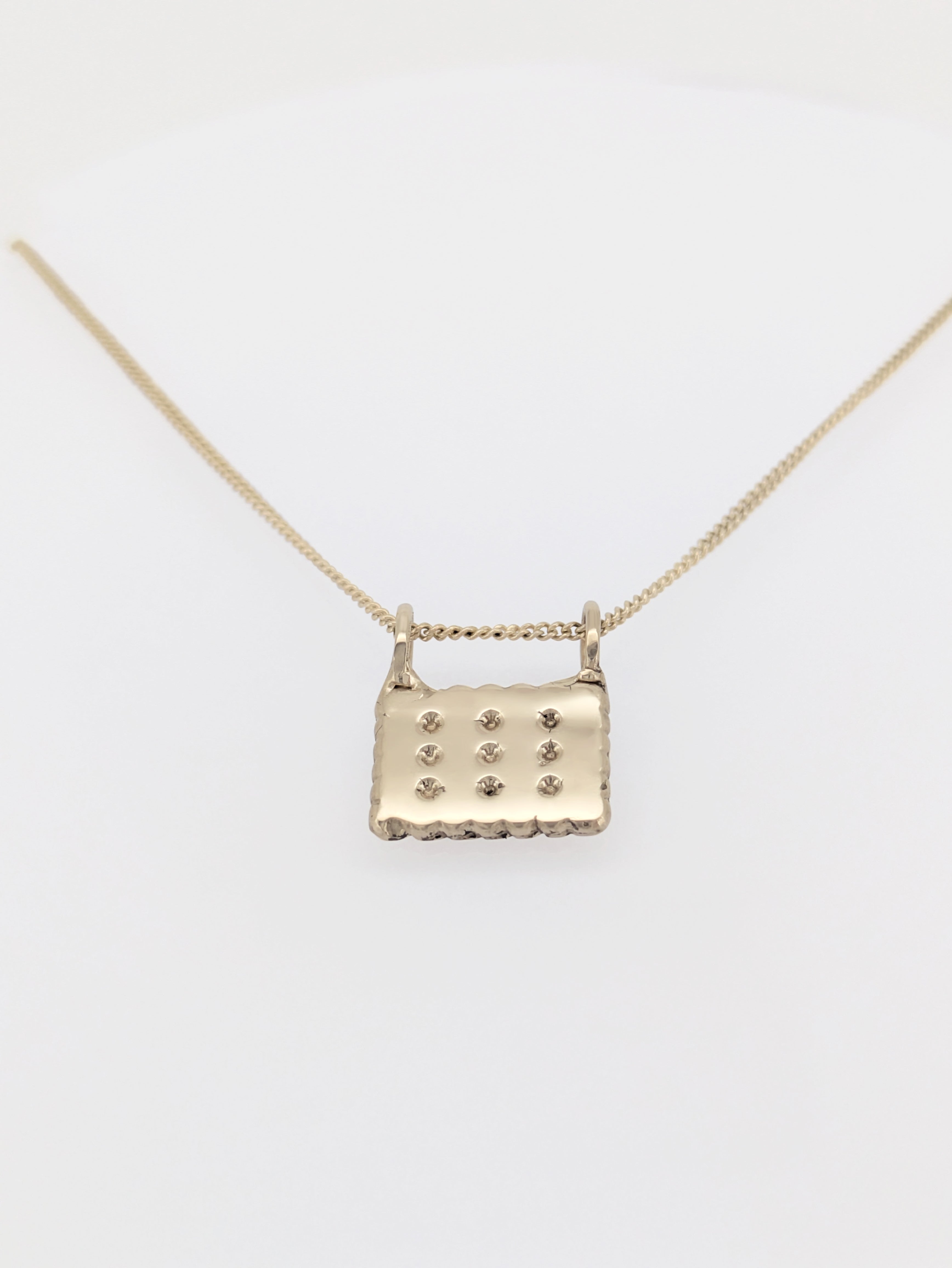 Le Collier Petit Beurre Grand