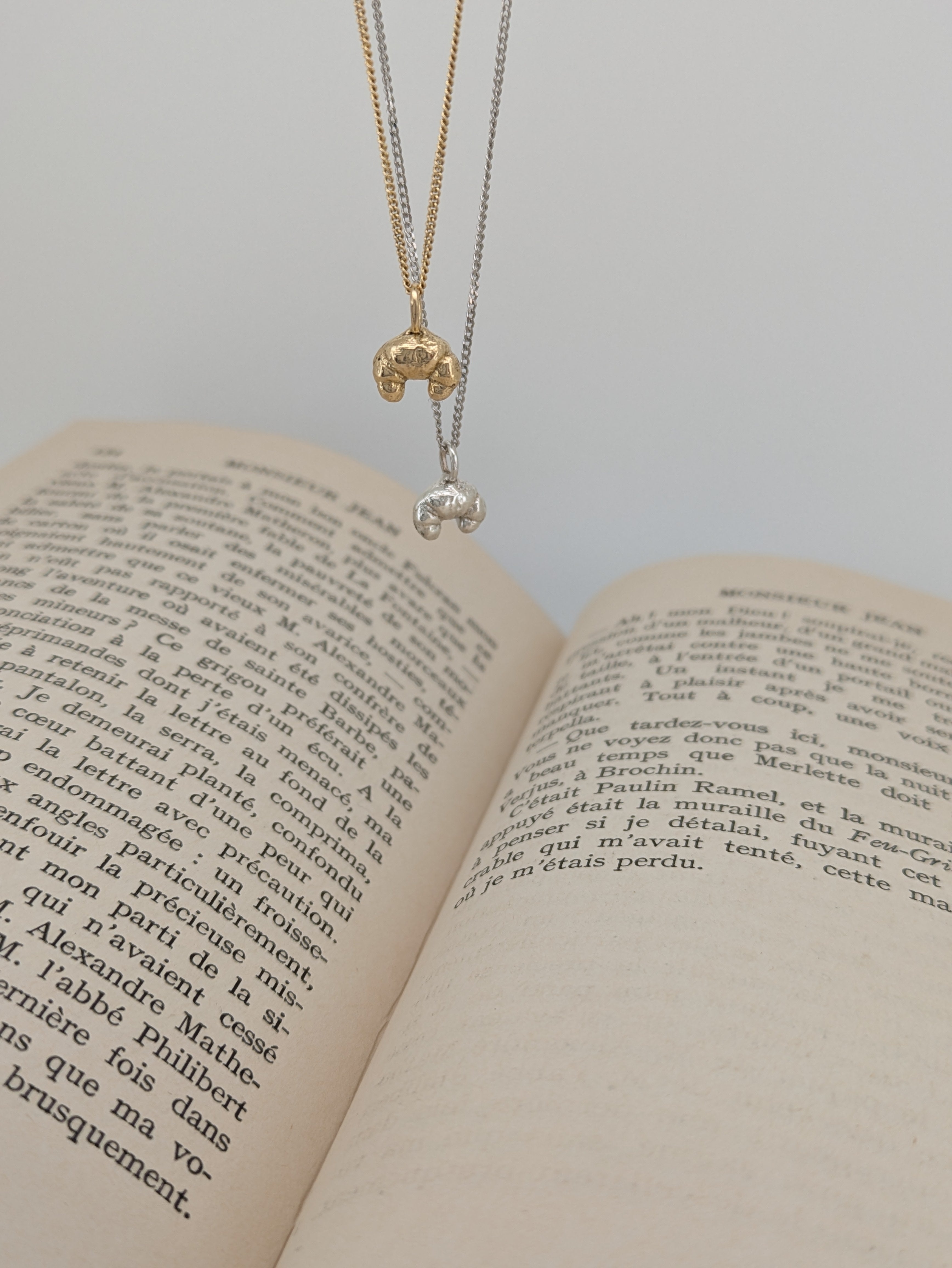 Le Collier Croissant Grand