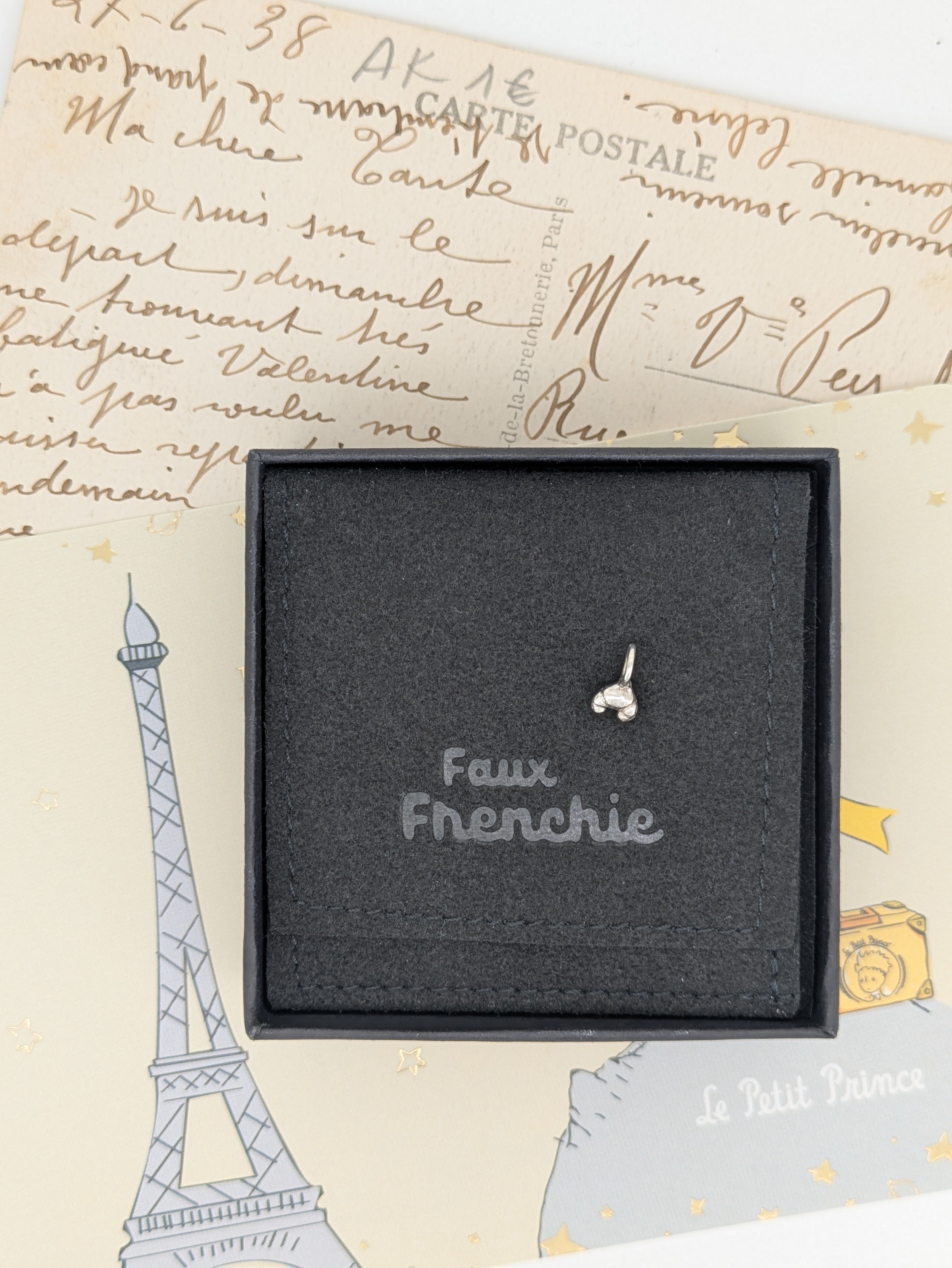 Le Croissant Charm Mini