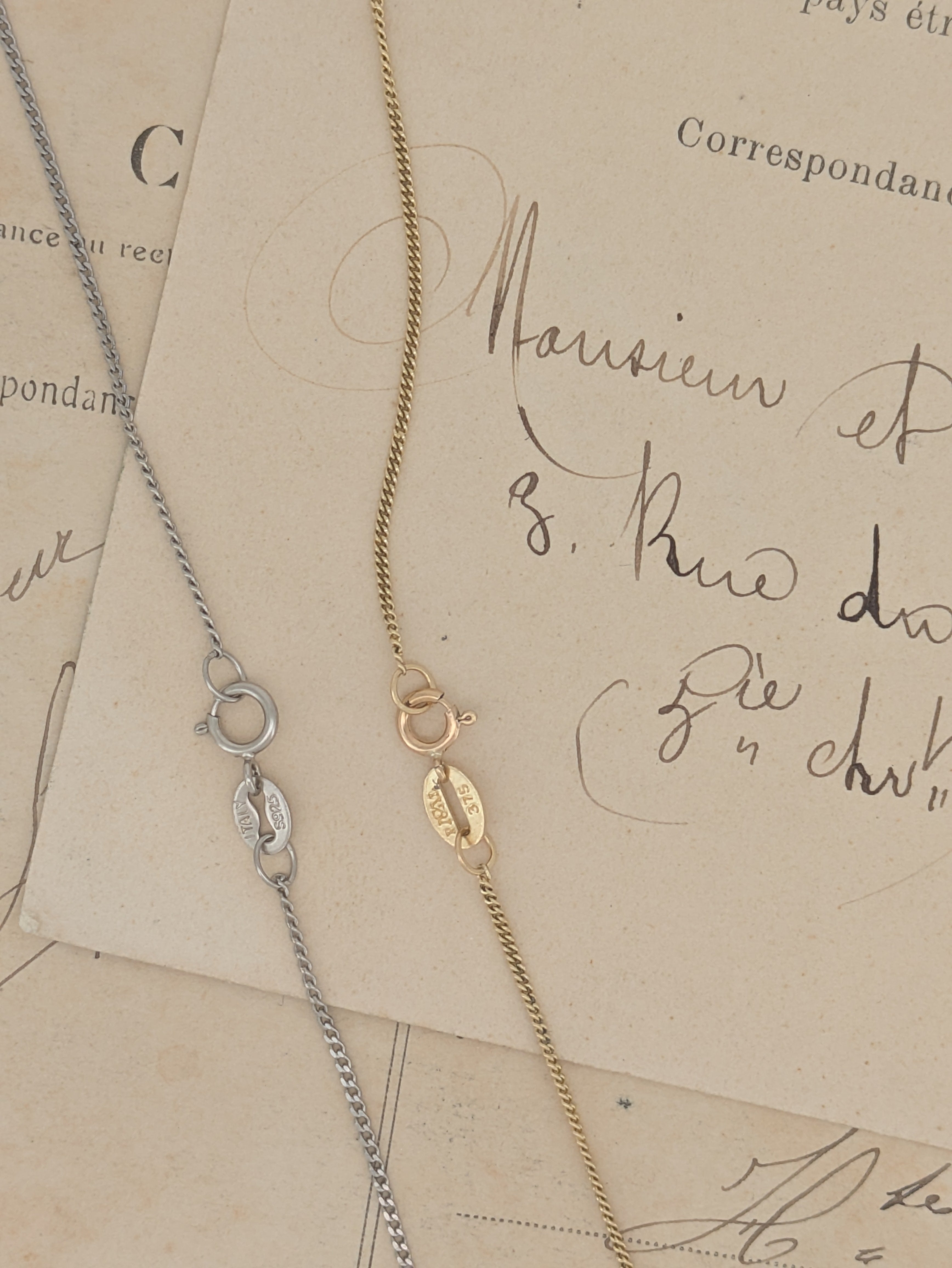 Le Collier Croissant Petite Sparkle